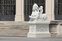 20120531 Wenen (77) Sfinx en kinderfiguurtje als versiering bij Belvedere